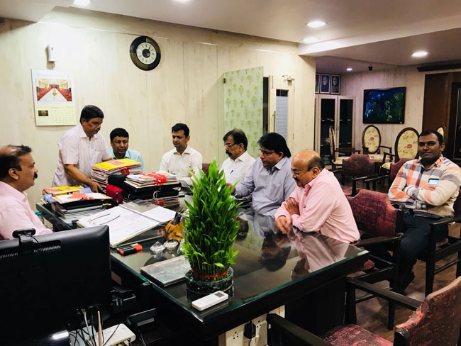 CREDAI MCHI Team Welcoming New Collector of Thane